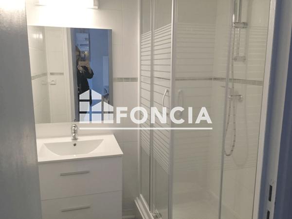 Location Studio meublé 15.54 m² - 4 PLACE DU CHATELET Orleans 45000