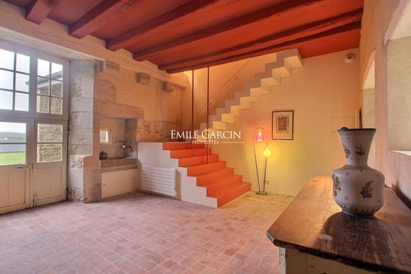 À VENDRE - Vézelay-Bourgogne 89- Hôtel particulier classé restauré-