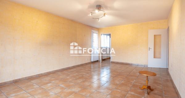 À vendre Appartement 2 pièces 65 m² - Saint-martin-d'hères 38400