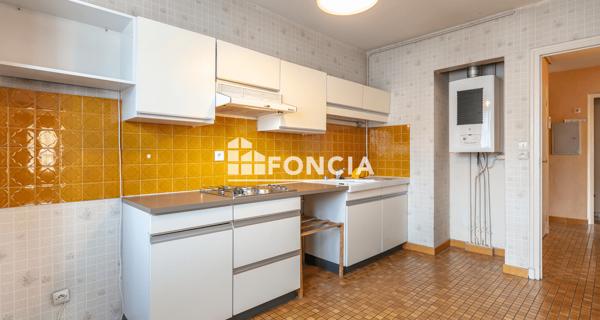 À vendre Appartement 2 pièces 65 m² - Saint-martin-d'hères 38400