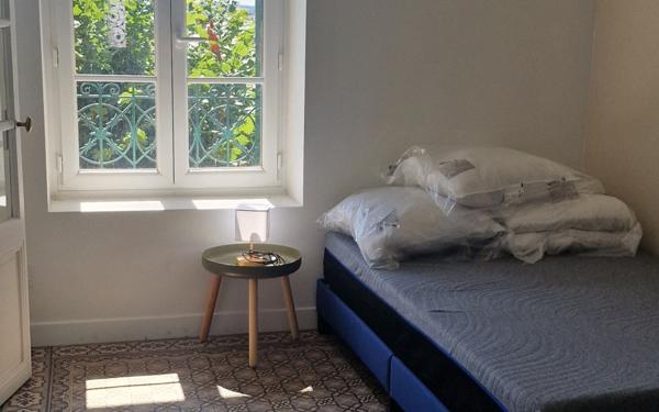 Appartement à louer    1 pièce • 12,40 m2 Triel-sur-Seine