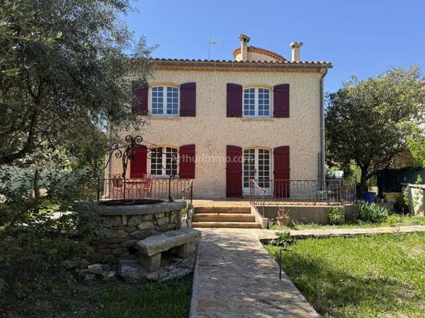 Vente                                                      Villa
                        
                     8 pièces                      214 m2                     à Clermont-l'Hérault