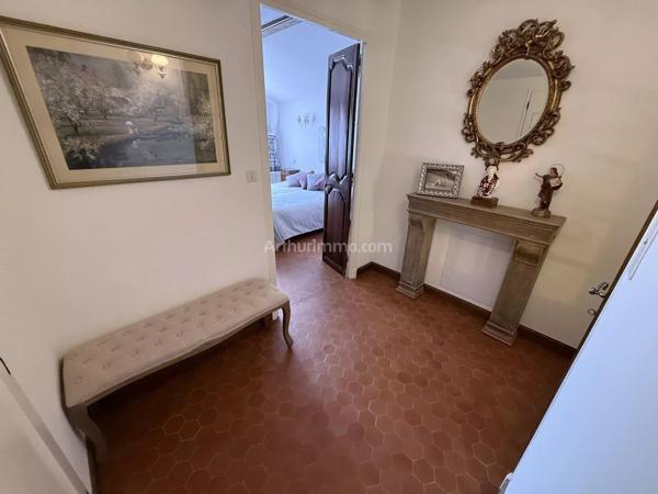 Vente                                                      Villa
                        
                     8 pièces                      214 m2                     à Clermont-l'Hérault