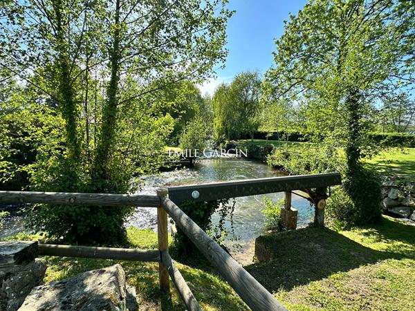 A Vendre -  Normandie - Livarot - Maison de charme en colombages - Dépendance - Rivière