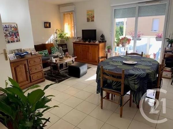 Appartement F2 à vendre  2 pièces - 47,79 m 2   DAX  - 40