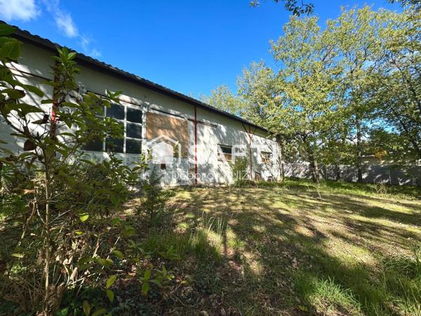 MAISON INDIVIDUELLE- SOUS-SOL TOTAL- ATELIER 230m2