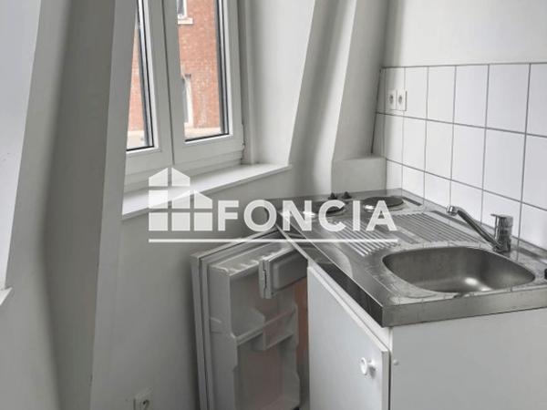Location Studio meublé 25.5 m² - 25 RUE BLANCHEMAILLE PORTE 3 Roubaix 59100