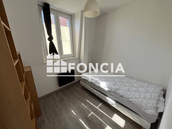 Location Studio meublé 25.5 m² - 25 RUE BLANCHEMAILLE PORTE 3 Roubaix 59100