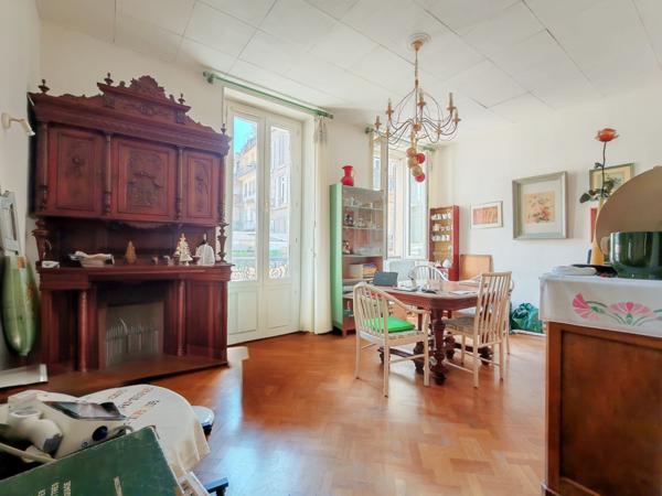 Appartement
         4 pièces
        - 77 m² Exclusivité 245 000 € *