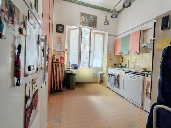 Appartement
         4 pièces
        - 77 m² Exclusivité 245 000 € *