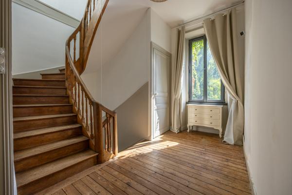 Grande maison de caractère