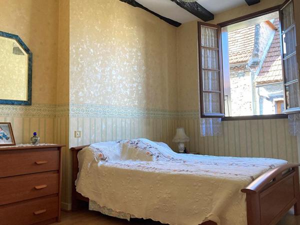 Maison dans le centre historique de Bretenoux