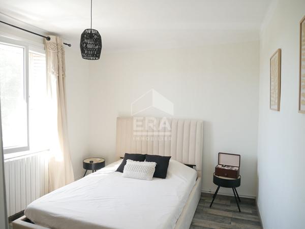 Dans  résidence sécurisée proche centre ville très bel appartement T4  de 79;5 m² + Loggia et cave