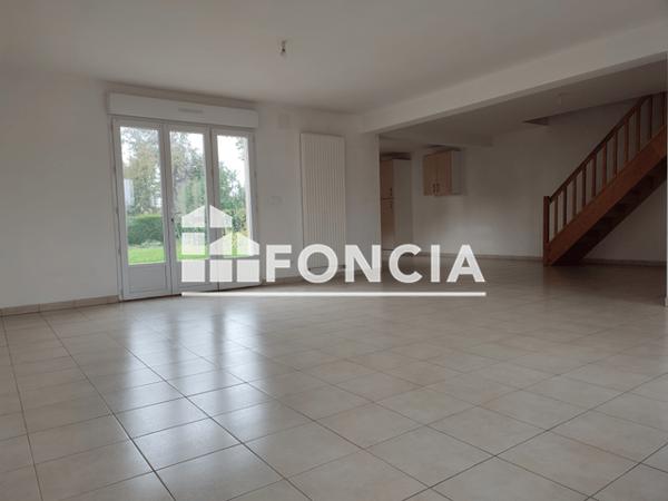 Location Maison 4 pièces 126.76 m² - 17 A RUE DE VENDOME Couvron Et Aumencourt 02270