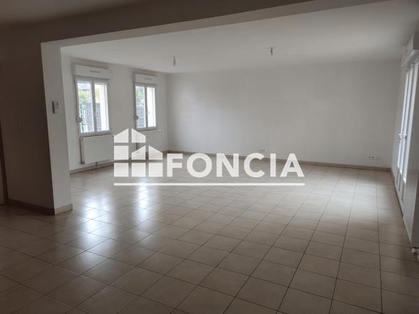 Location Maison 4 pièces 126.76 m² - 17 A RUE DE VENDOME Couvron Et Aumencourt 02270