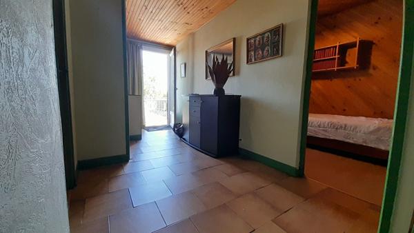 ROCHEFORT -  Maison à étage avec 3 chambres et garage  à 15 mn  à pied du centre-ville