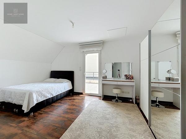 TRELAZE - ST BARTHÉLEMY Maison familiale 151 m2 vie de plain pied 4 chambres garage Trelaze