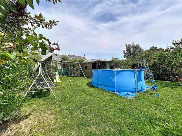 TRELAZE - ST BARTHÉLEMY Maison familiale 151 m2 vie de plain pied 4 chambres garage Trelaze
