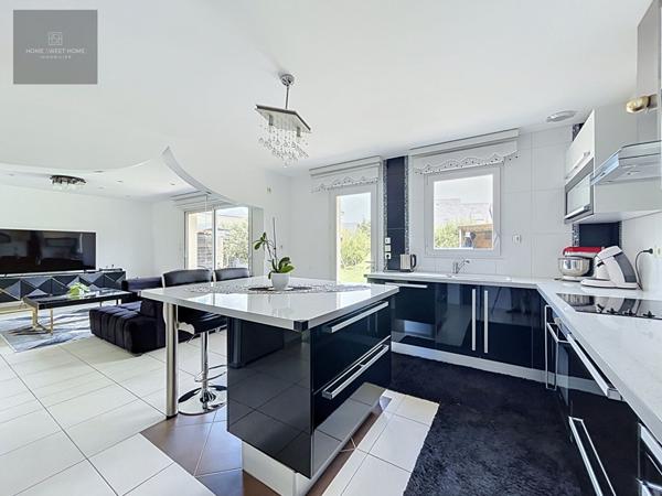 TRELAZE - ST BARTHÉLEMY Maison familiale 151 m2 vie de plain pied 4 chambres garage Trelaze