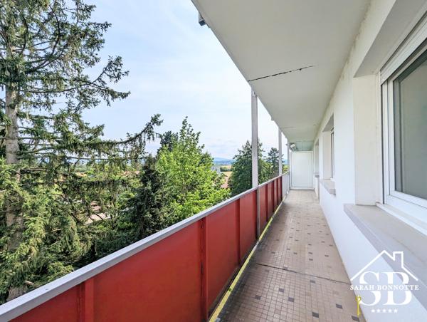 Appartement 98 m2 refait entièrement à neuf à St-Louis Bourgfelden