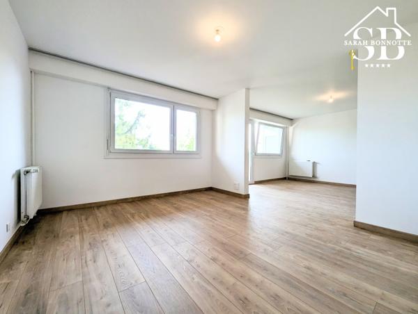 Appartement 98 m2 refait entièrement à neuf à St-Louis Bourgfelden