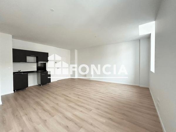 Location Appartement 2 pièces 48.9 m² - 6-8-10 rue Ledru Rollin Agen 47000