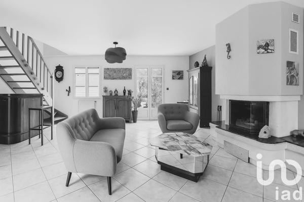 Maison à vendre 6 pièces 107 m² Champs-sur-Marne