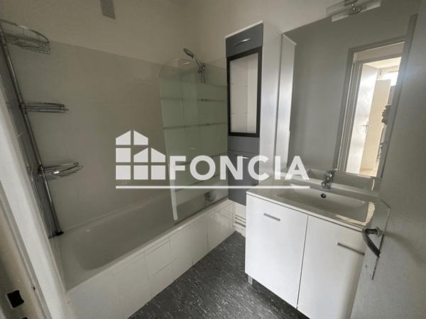 Location Appartement 3 pièces 63.69 m² - RUE ADJUDANT CHEF CHAMPION Salon De Provence 13300