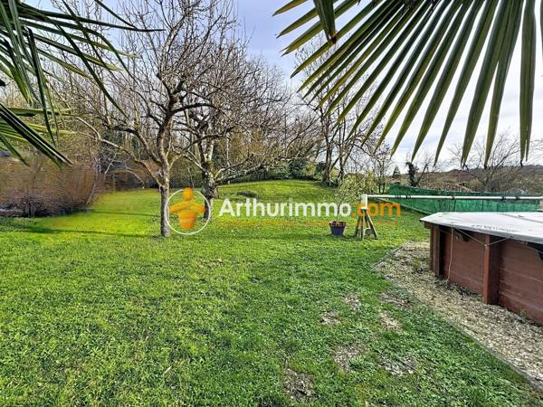Vente                                                      Maison
                        
                     6 pièces                      135 m2                     à Bourgoin-Jallieu