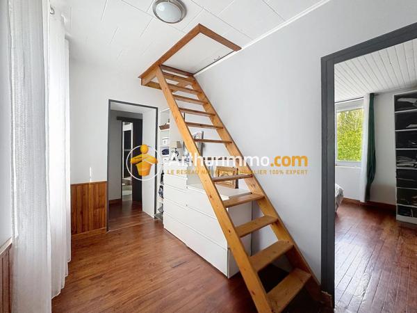 Vente                                                      Maison
                        
                     6 pièces                      135 m2                     à Bourgoin-Jallieu