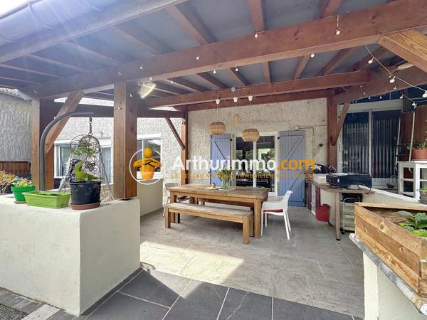 Vente                                                      Maison
                        
                     6 pièces                      135 m2                     à Bourgoin-Jallieu