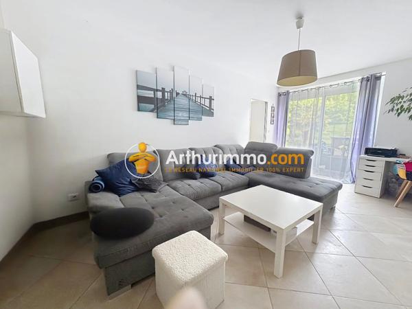 Vente                                                      Maison
                        
                     6 pièces                      135 m2                     à Bourgoin-Jallieu
