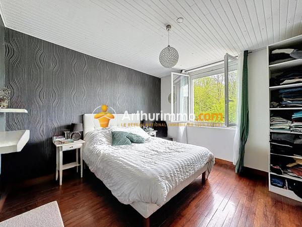 Vente                                                      Maison
                        
                     6 pièces                      135 m2                     à Bourgoin-Jallieu