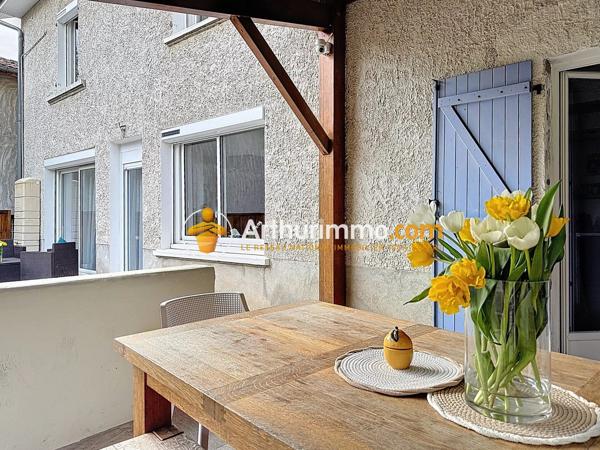 Vente                                                      Maison
                        
                     6 pièces                      135 m2                     à Bourgoin-Jallieu