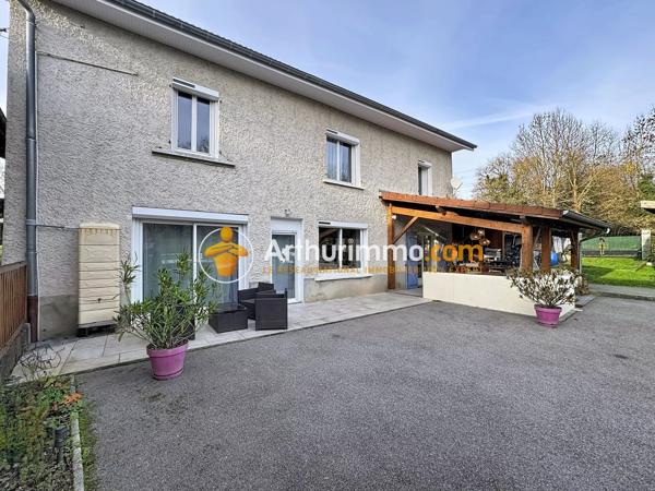 Vente                                                      Maison
                        
                     6 pièces                      135 m2                     à Bourgoin-Jallieu