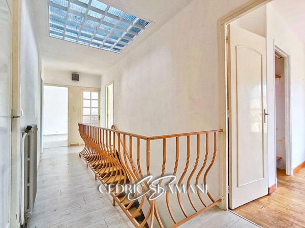 MAISON R+1 142M2, 4 CHAMBRE, DOUBLE SEJOUR, CUISINE, SDB, SALLE D EAU, 3 WC, JARDIN, GARAGE