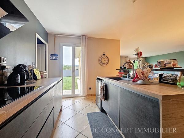 Maison Plain pied proche commerce sur 830 m² 335 000 €