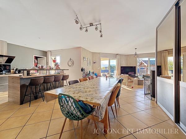 Maison Plain pied proche commerce sur 830 m² 335 000 €