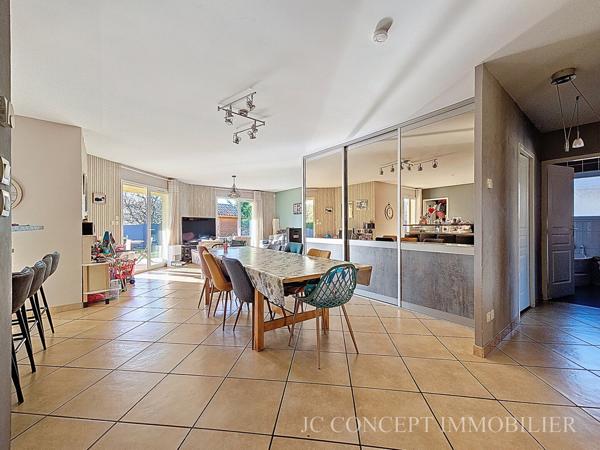 Maison Plain pied proche commerce sur 830 m² 335 000 €
