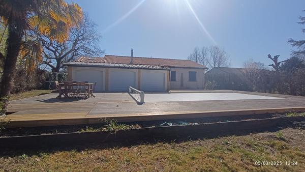 Maison à louer Pessac : 5 pièces, 109m² avec 4 chambre(s) à 2 092€ - AJP Immobilier Pessac