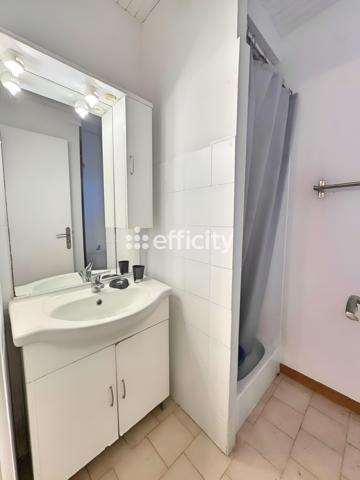 Appartement
         4 pièces
        - 72 m² 252 600 € *