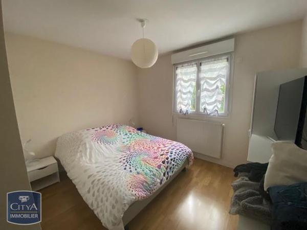 Appartement à louer 2 pièces 42.35m² Clermont-Ferrand (63000)