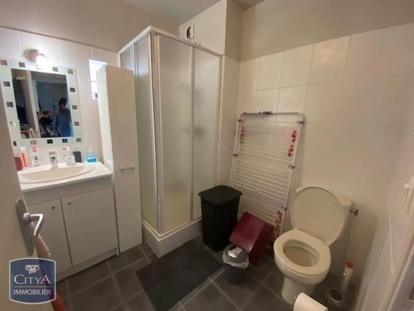 Appartement à louer 2 pièces 42.35m² Clermont-Ferrand (63000)