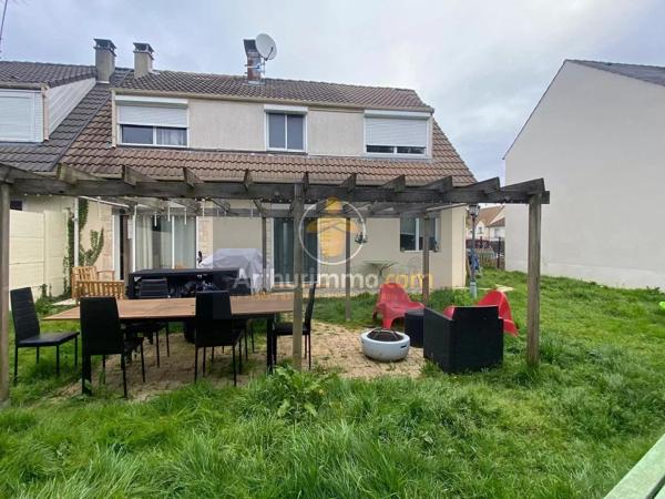 Vente                                                      Maison
                        
                     7 pièces                      120 m2                     à Tournan-en-Brie