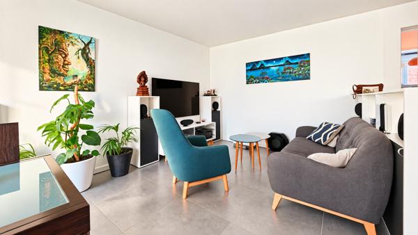 Appartement
         3 pièces
        - 65 m² Exclusivité 335 000 € *