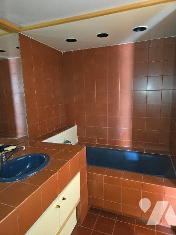 LYON 1er. T3 au 7ème étage + parking sous sol et cave.