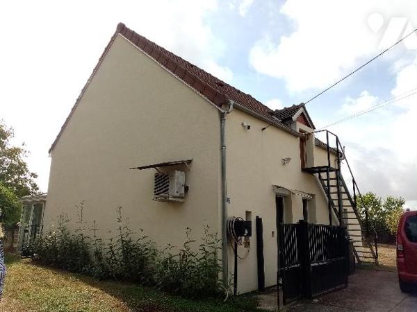 PETITE MAISON AU CALME