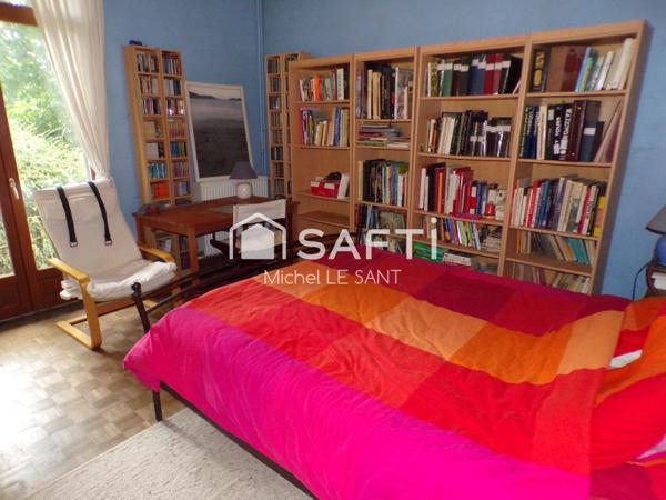 Vivable plain-pied et située dans un environnement verdoyant