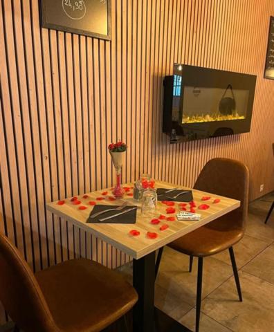 🔶 VENTE DE FONDS DE COMMERCE – RESTAURANT / CRÊPERIE – EMPLACEMENT N°1 - DAMGAN