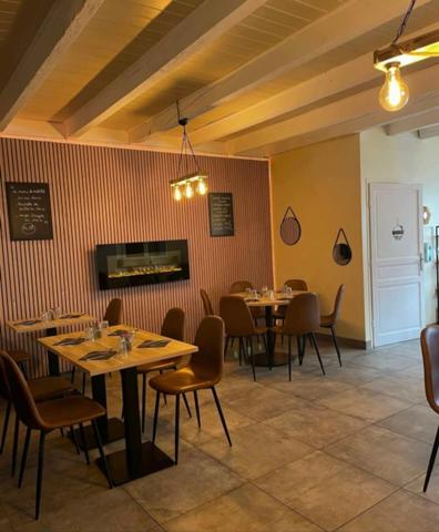 🔶 VENTE DE FONDS DE COMMERCE – RESTAURANT / CRÊPERIE – EMPLACEMENT N°1 - DAMGAN